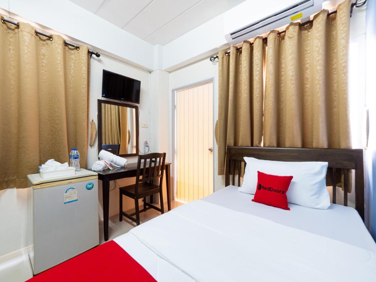 Si Fah At Bangsaen Hotel Ban Rong Khoei ภายนอก รูปภาพ