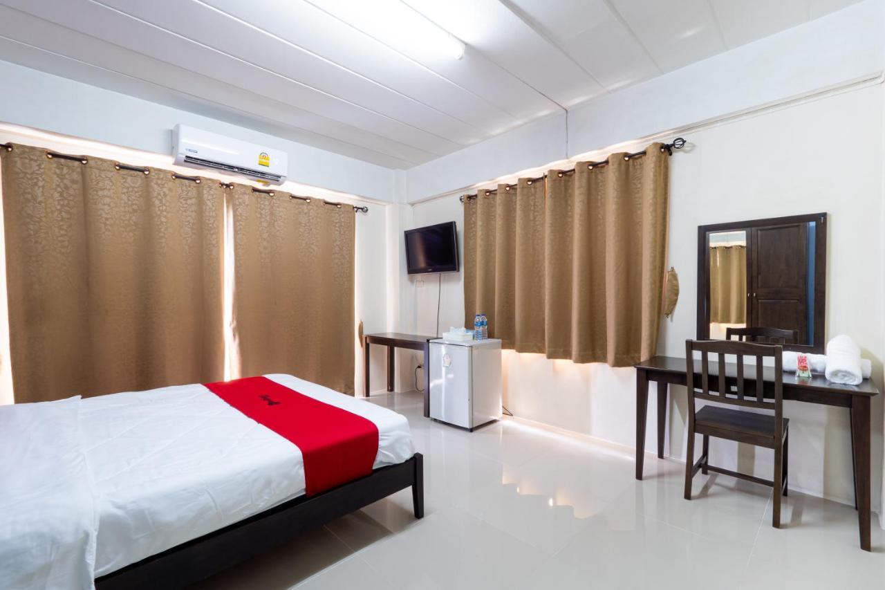 Si Fah At Bangsaen Hotel Ban Rong Khoei ภายนอก รูปภาพ
